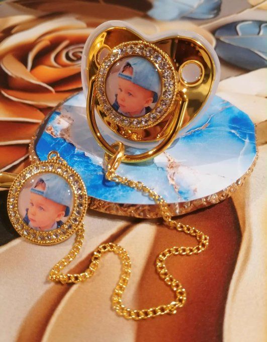 Tétine, sucette avec attache doré personnalisé avec la photo / logo de votre choix